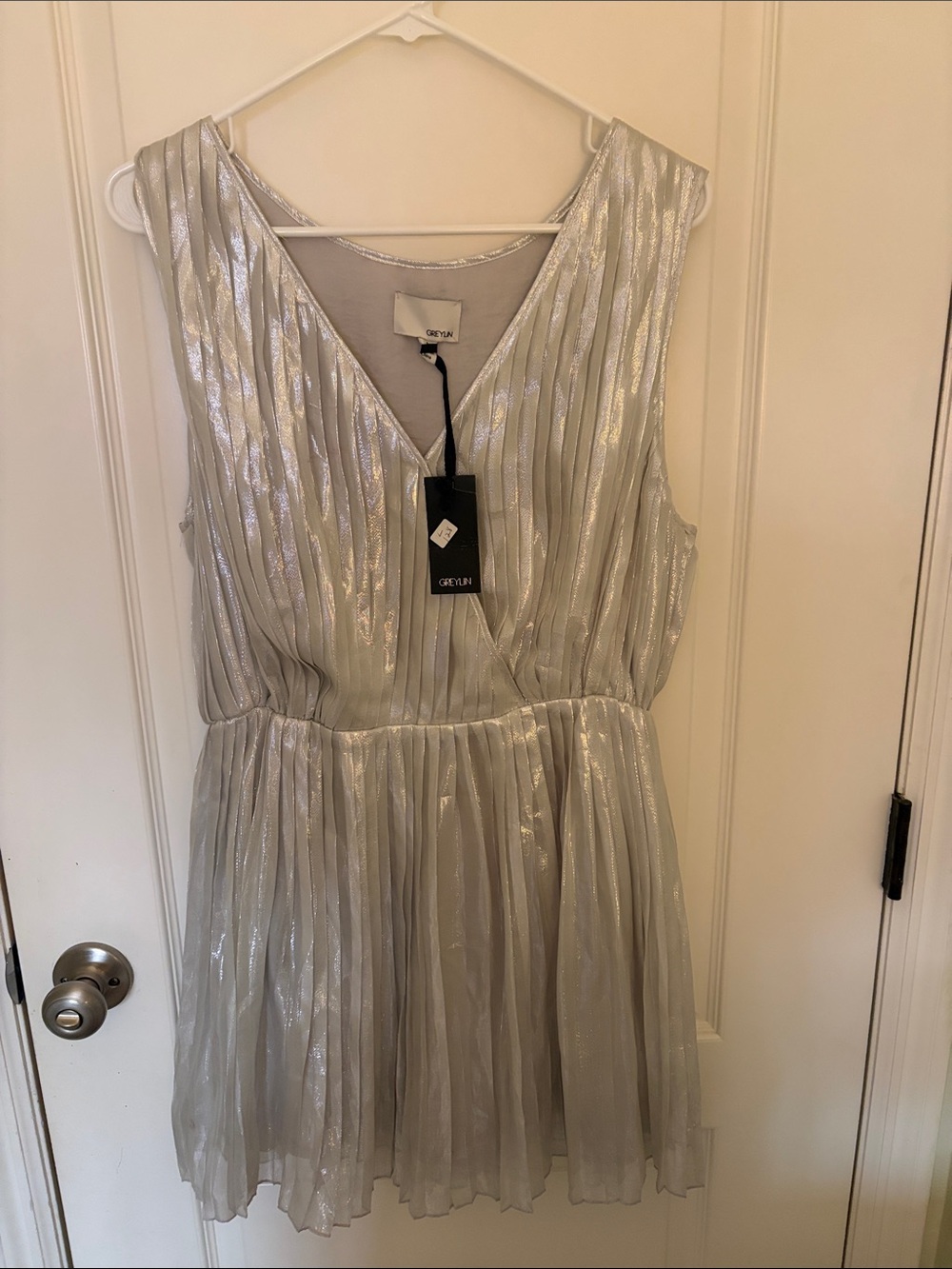 Greylin Silver Pleated V-Neck Mini Dress-NWT- size L